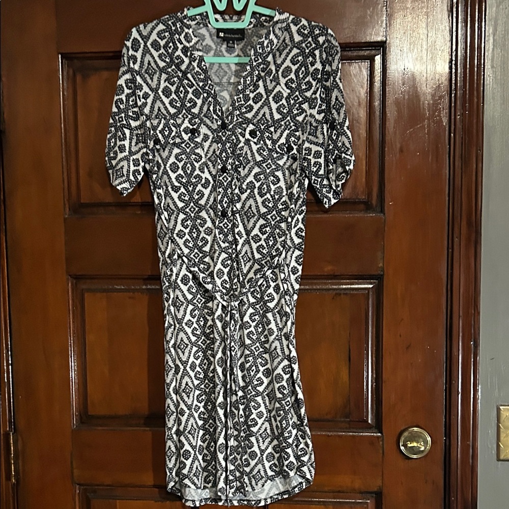 Valerie Bertinelli Black and White Geometric Midi Dress
